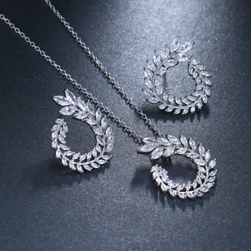 Women Pendant Necklace And Earrings Jewelry