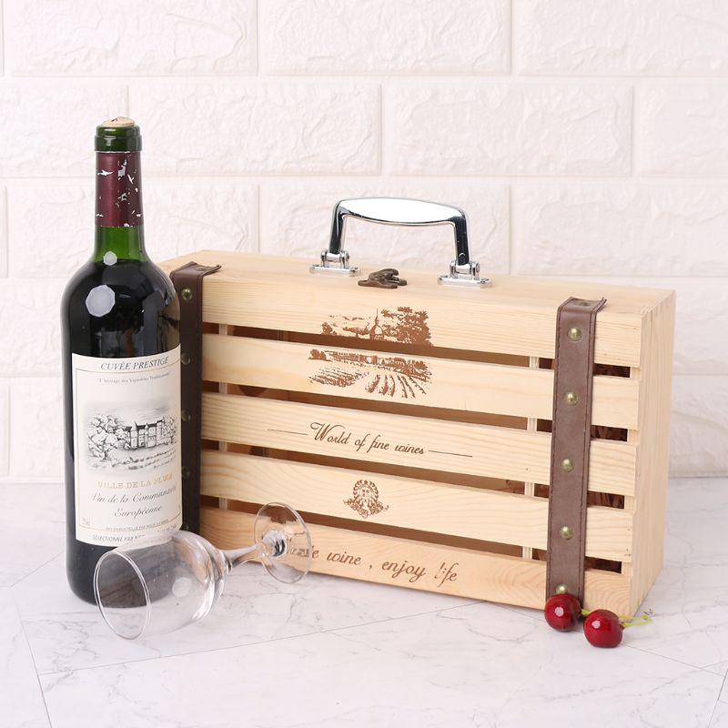 Caja de madera antigua para botellas de vino